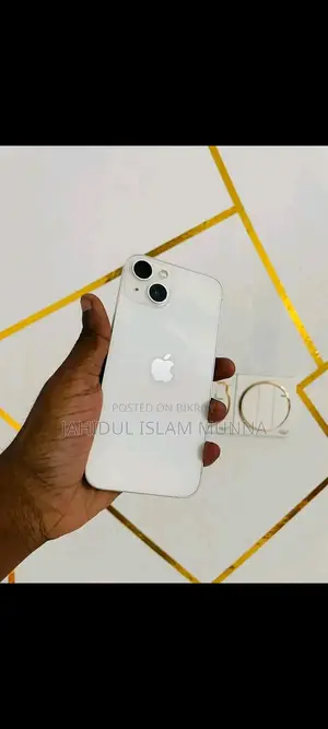 Apple iPhone 13 . (Used)