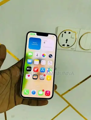 Apple iPhone 13 . (Used)