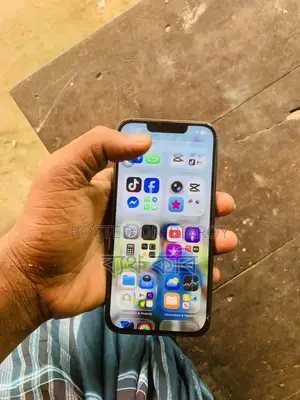 Apple iPhone 13 (Used)