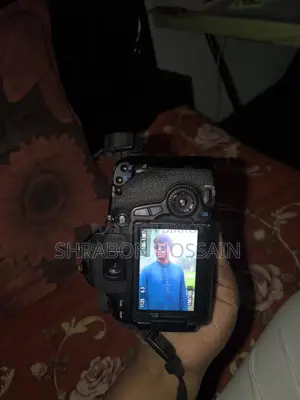 CANON 70D
