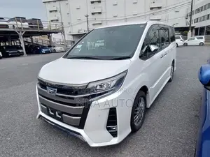 Toyota Noah WXB HYBRID 2021