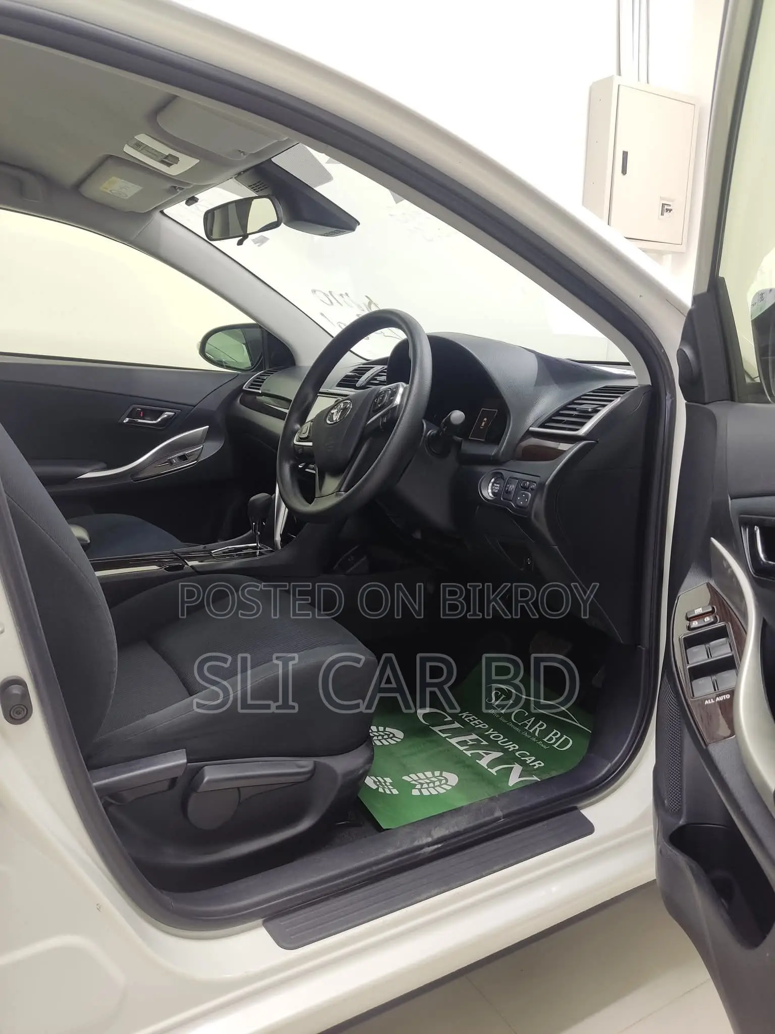 Toyota Premio 14k KM 2020