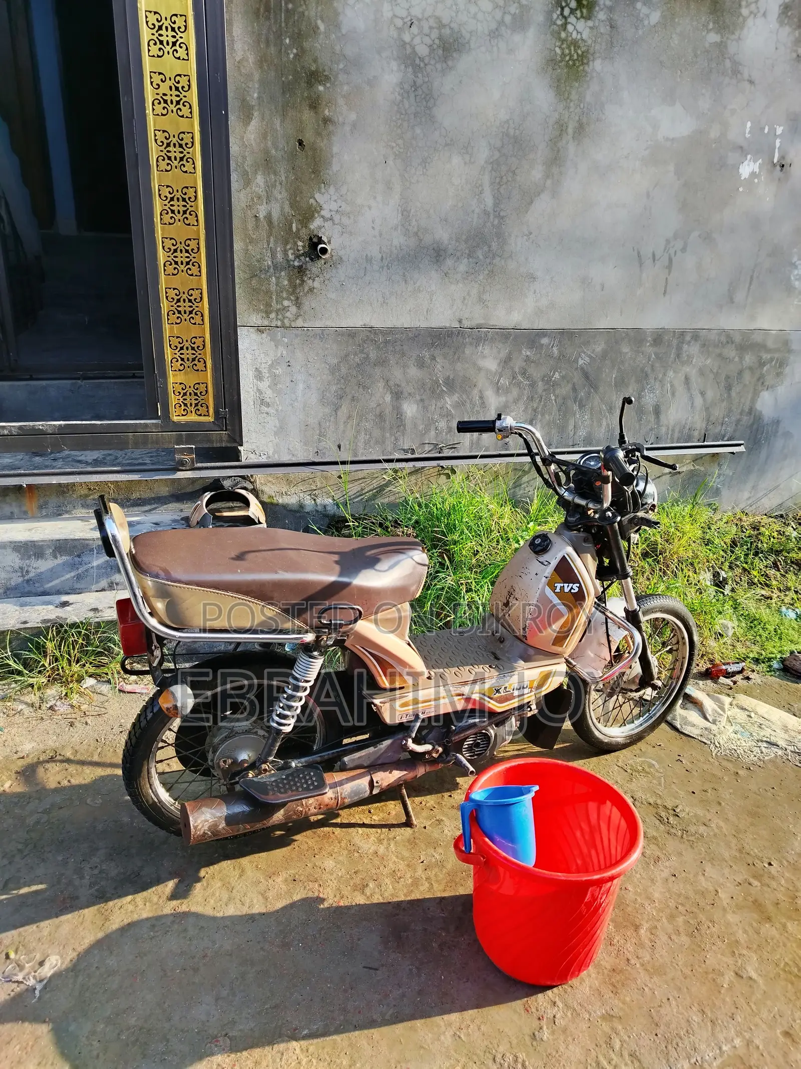 TVS XL . 2022
