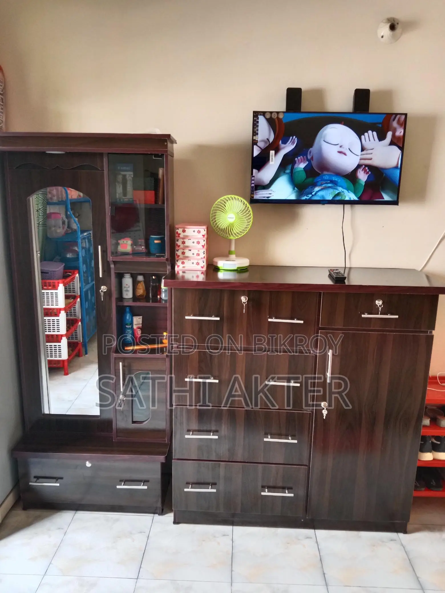 Wardrobe and Dressing Table