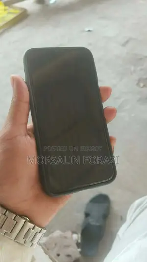 Apple iPhone XS (Used)