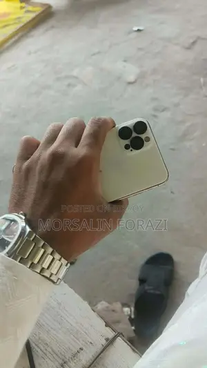 Apple iPhone XS (Used)