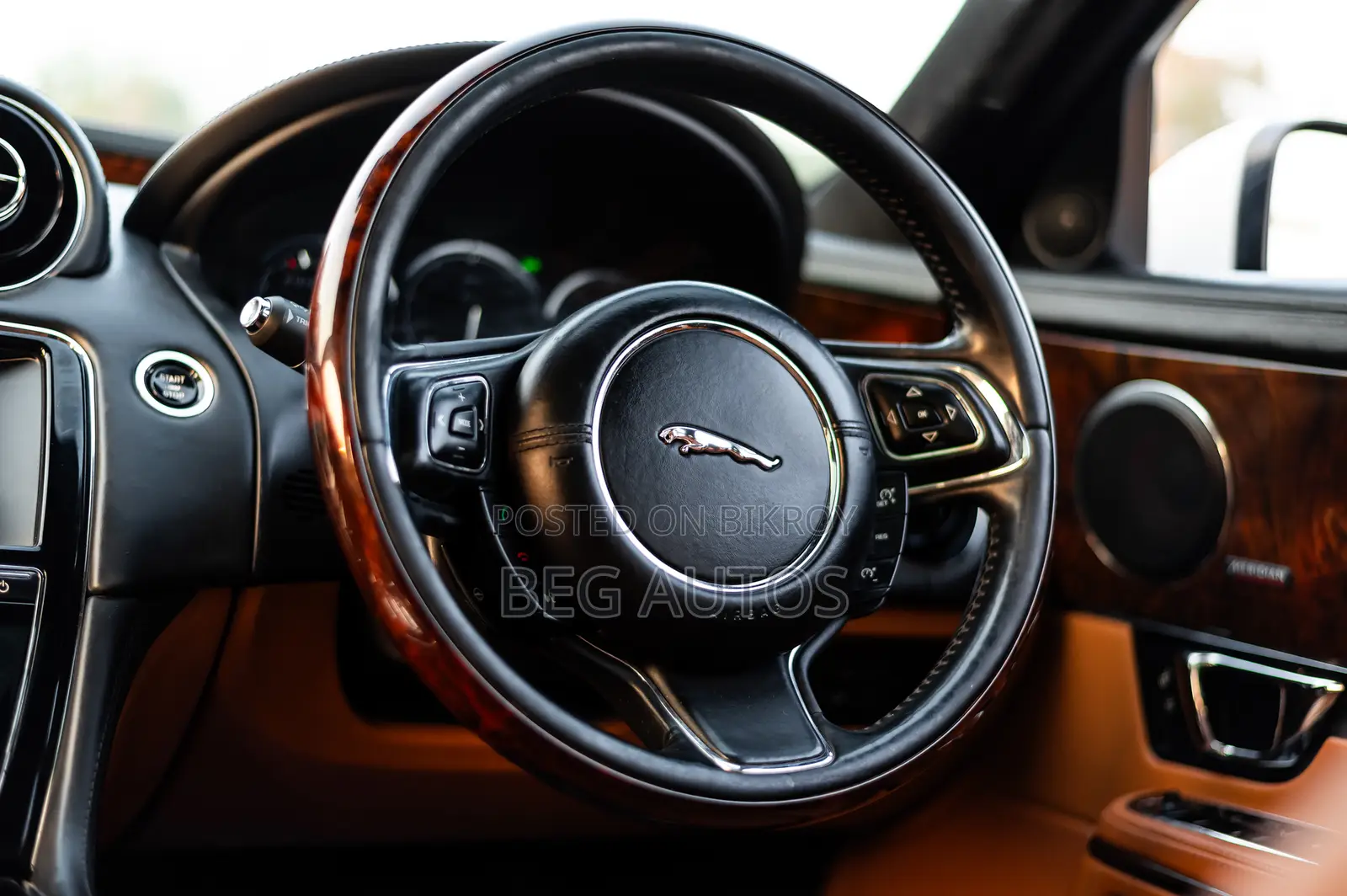 Jaguar XJ -L 2014