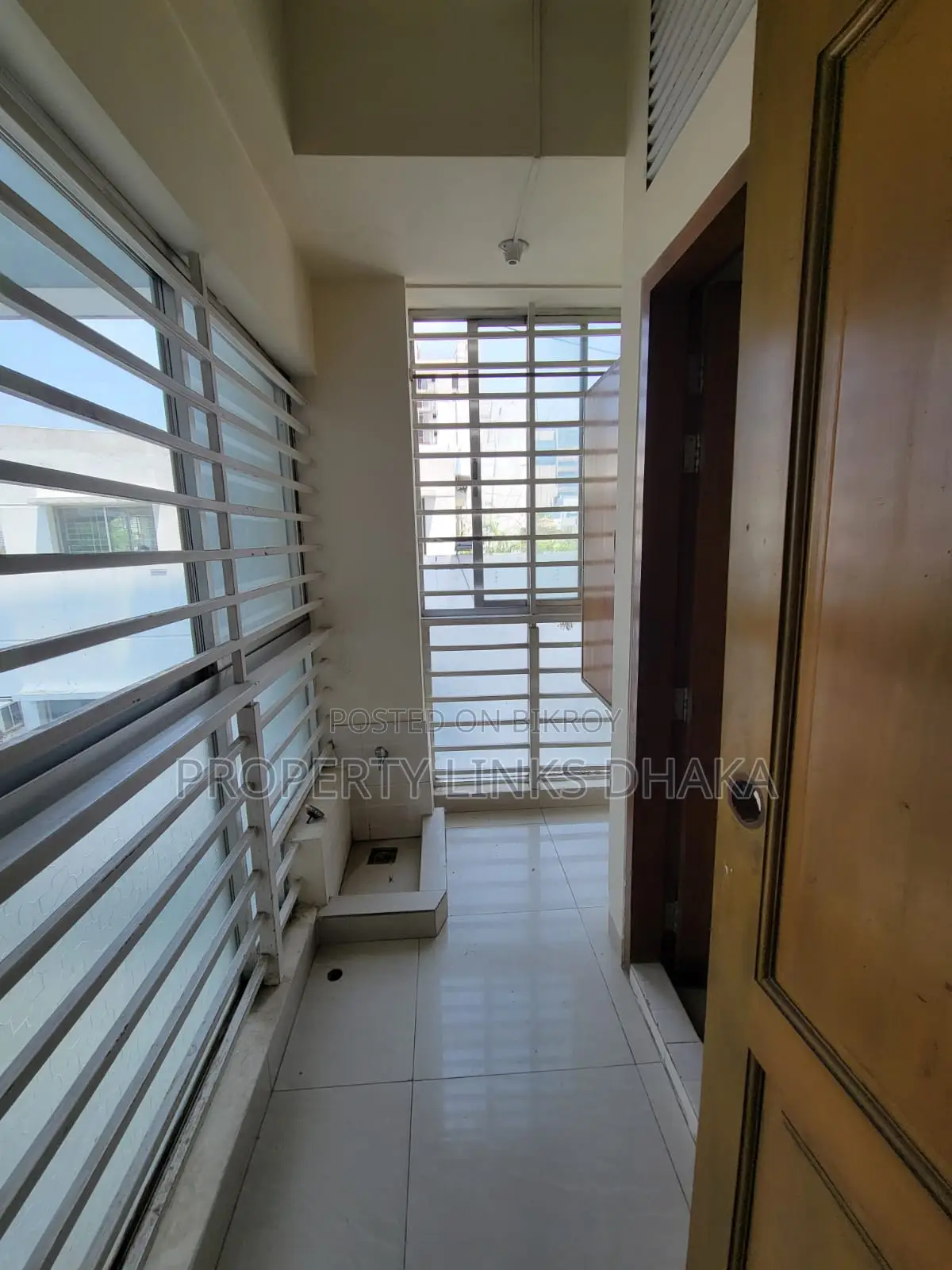 office space for Ren Gulshan