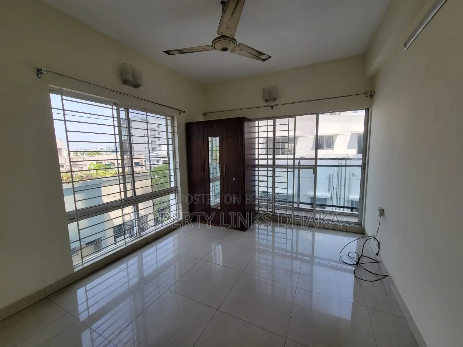 office space for Ren Gulshan