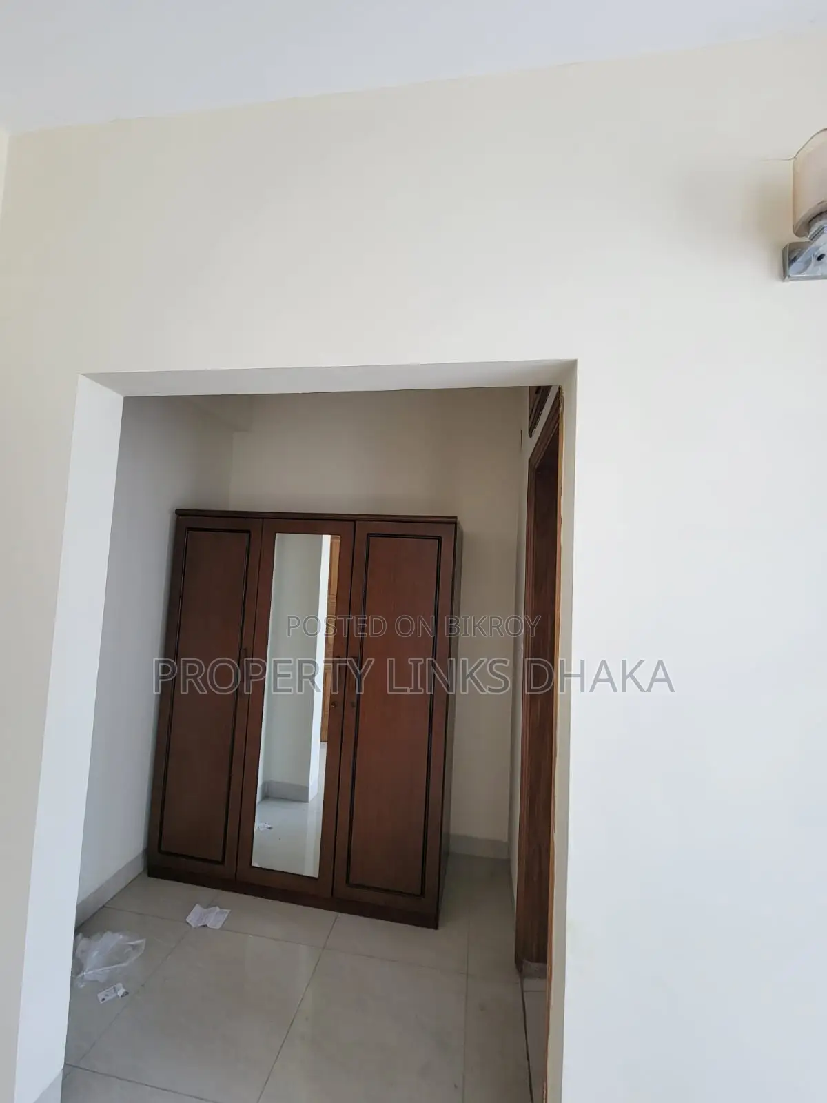 office space for Ren Gulshan