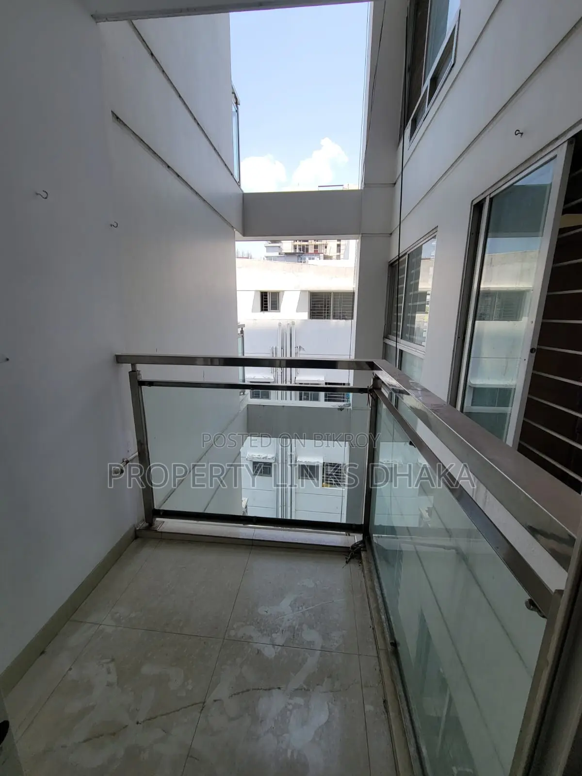 office space for Ren Gulshan