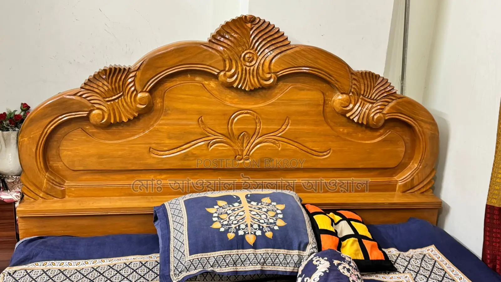 Semi-Box Bed made of Jessore Teak and Surek