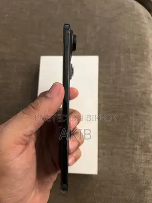 Apple iPhone 17 Air (Used)