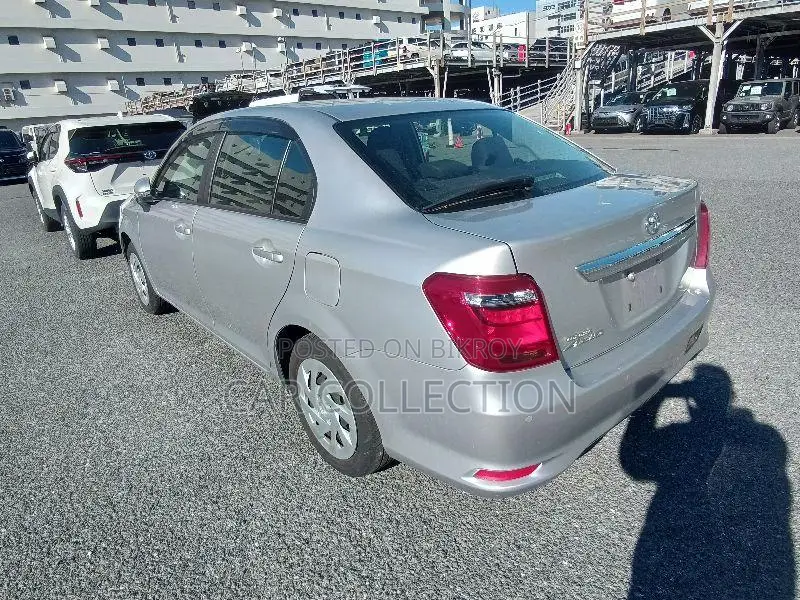 Toyota Axio 2021