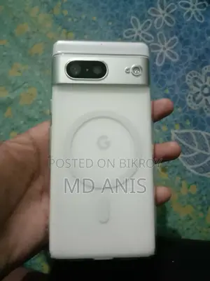 Google Pixel 7 . (Used)
