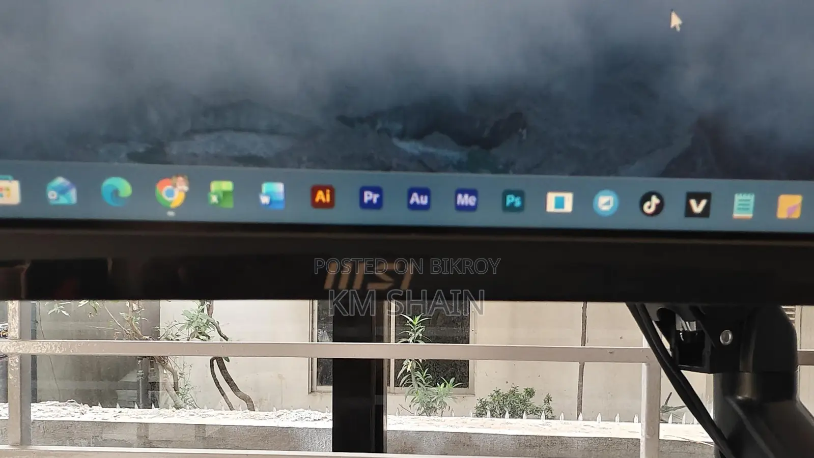 MSI MP242C Pro Curved Monitor