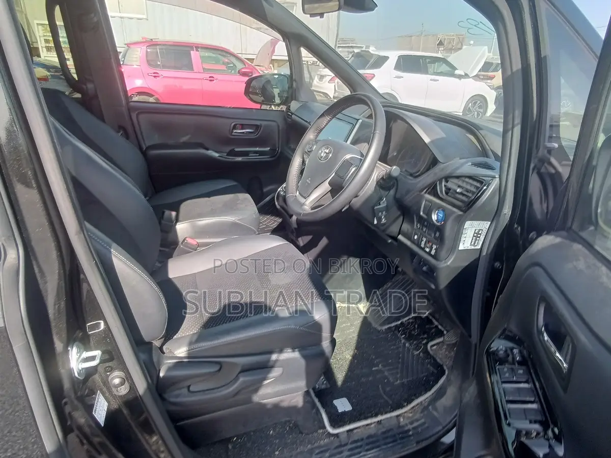 Toyota Voxy ZS KIRAMEKI 3 2020