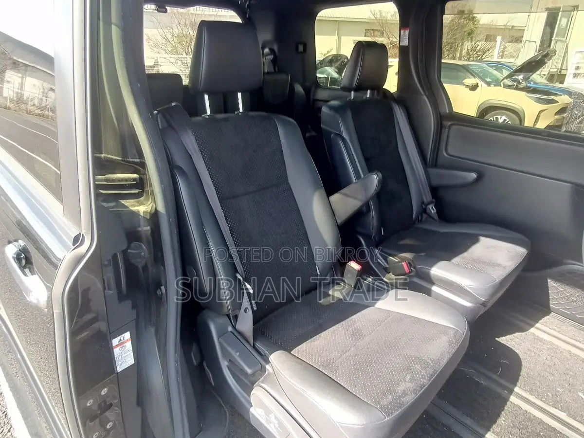 Toyota Voxy ZS KIRAMEKI 3 2020