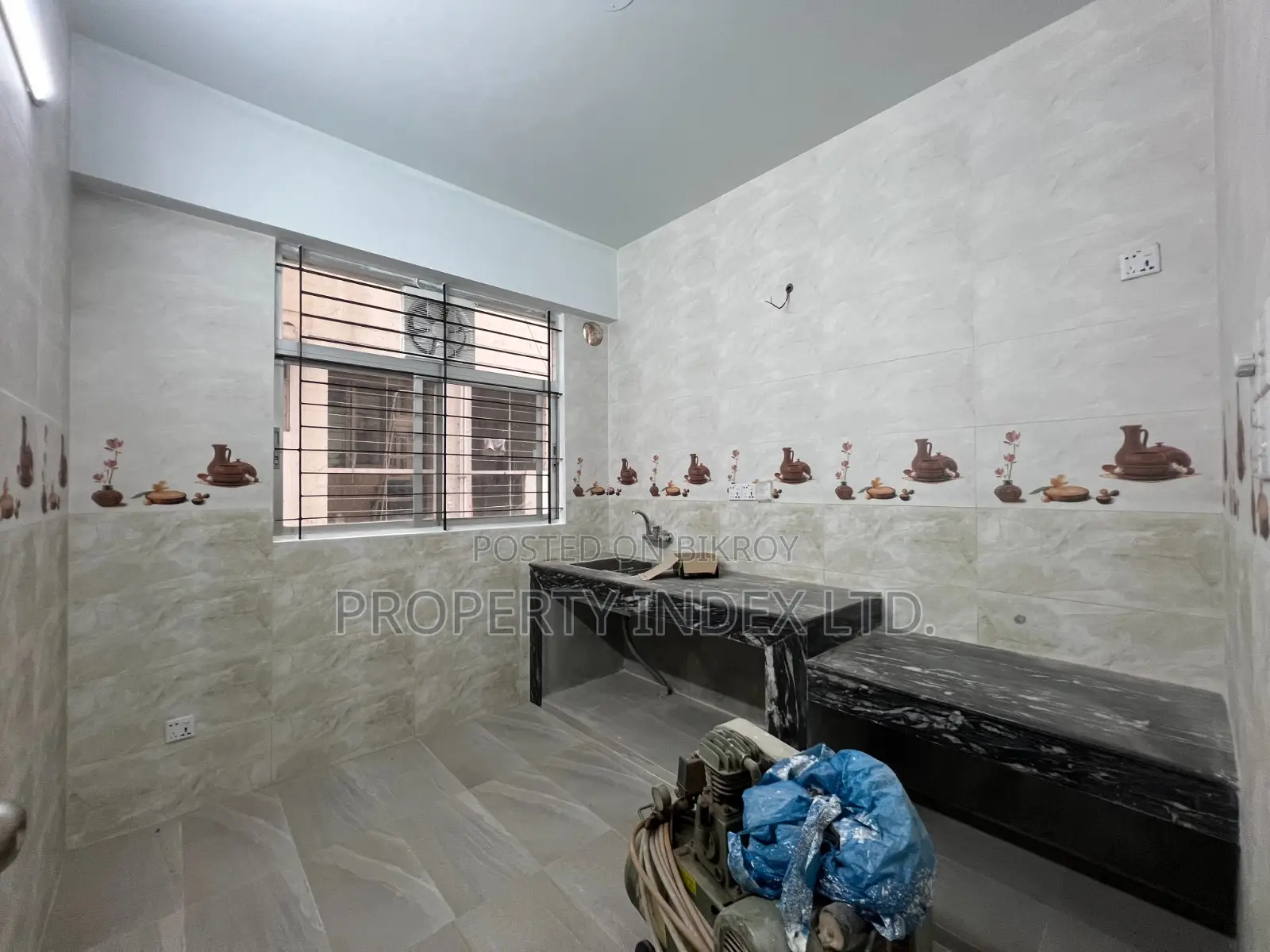 2133 Sqft North & East Corner Apartment for Sale in Sector 4