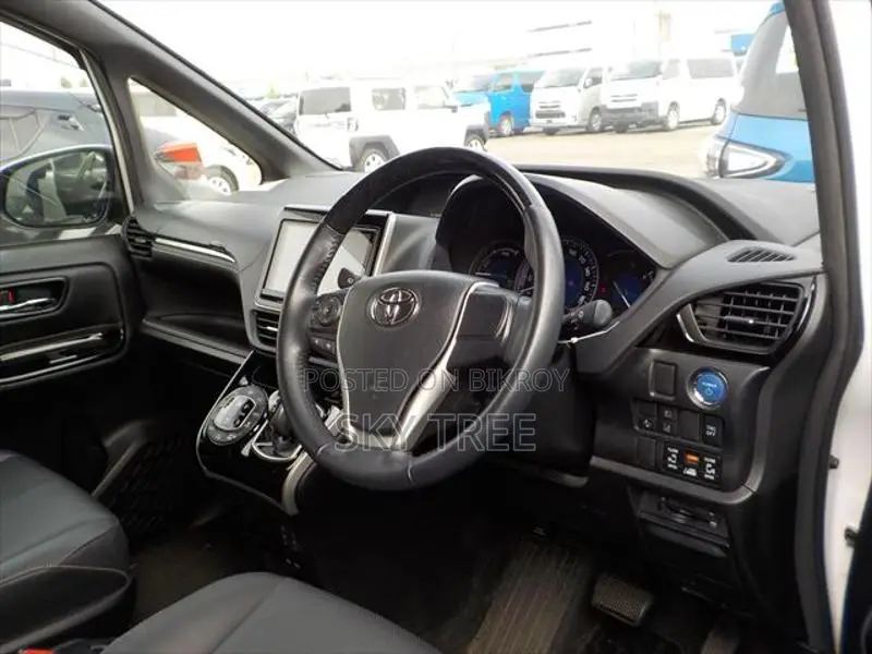 Toyota Esquire Gi Pack. 2021