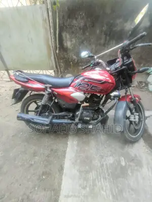 TVS Phoenix 125 (2015)