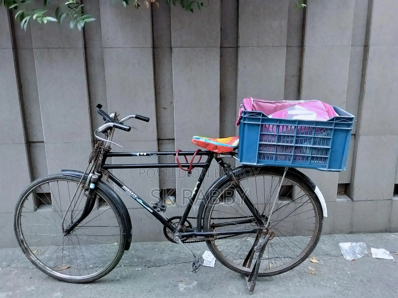 মোটামুটি প্রেশ আছে টায়ার দুইটা নতুন টিউব ও