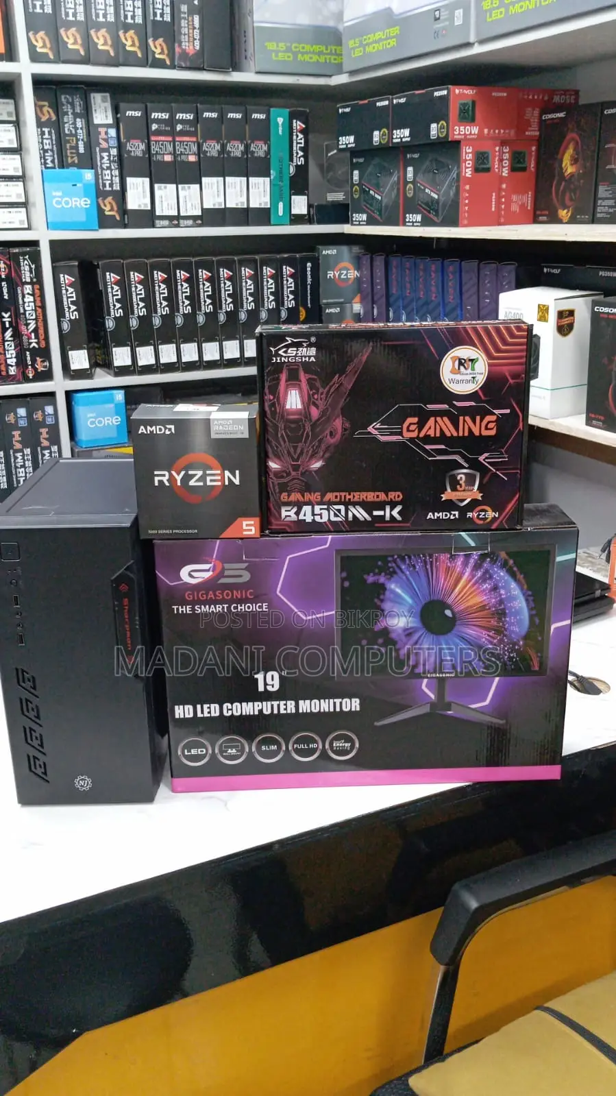 Gaming Ryzen 5 3400G 8GB Ram 128GB SSD-19" LED Graphics Vega 11