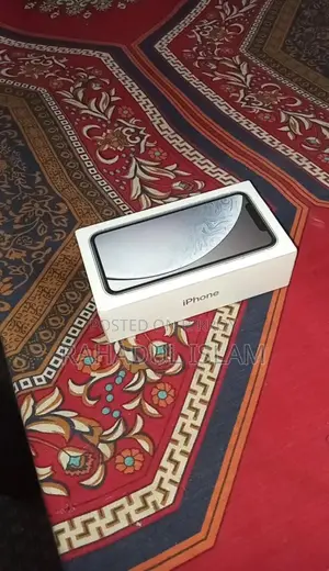 Apple iPhone XR (Used)
