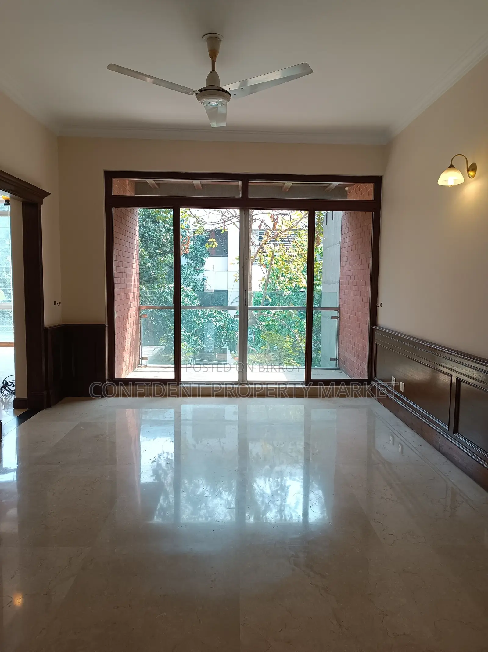 Flat For Rent In Baridhara D/Z