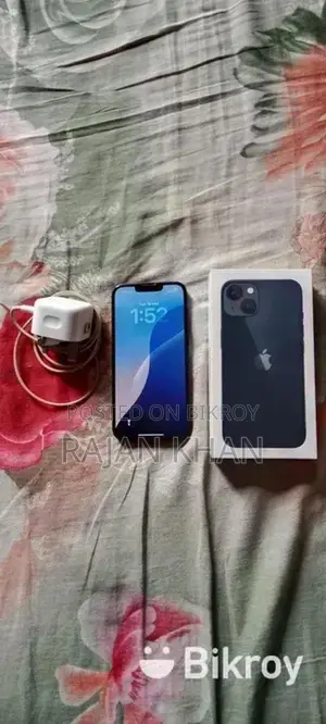 Apple iPhone 13 . (Used)