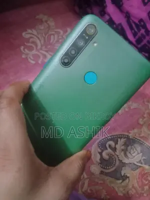 Realme 5i 4:64 (Used)