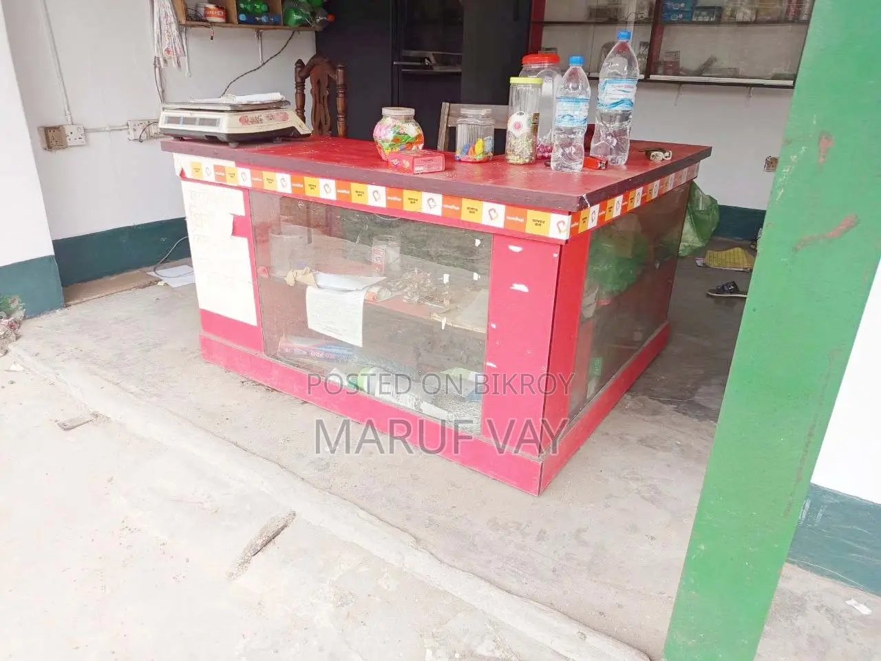দোকানের কাউন্টার র‌্যাক