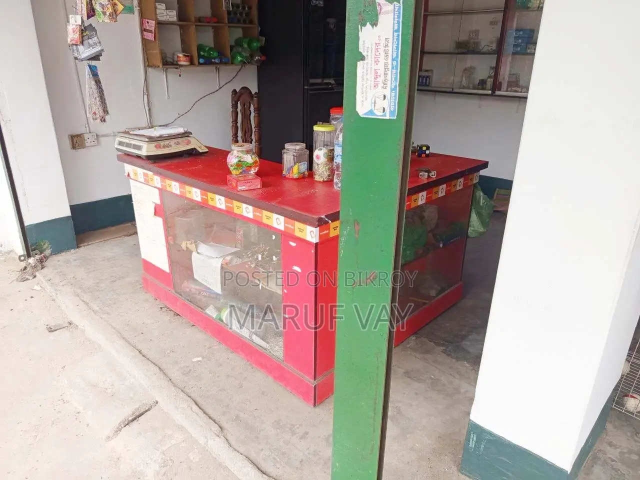 দোকানের কাউন্টার র‌্যাক