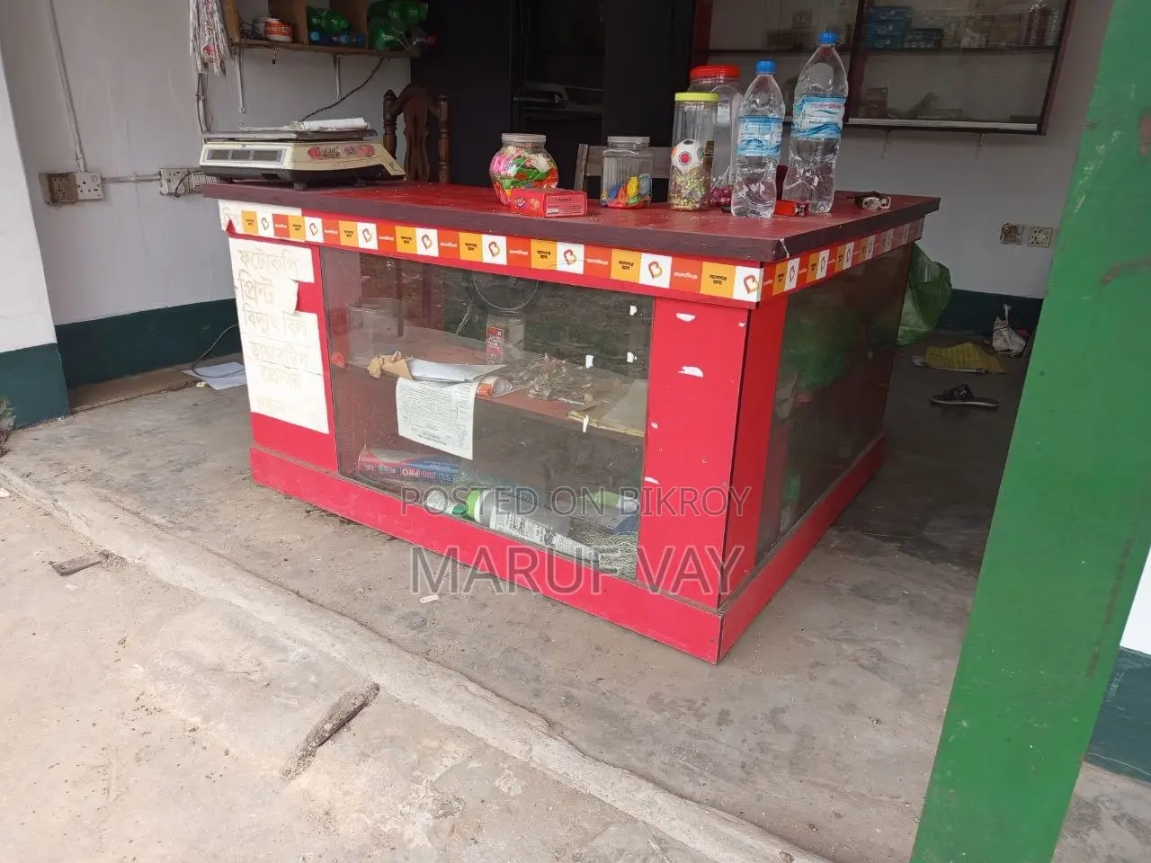 দোকানের কাউন্টার র‌্যাক