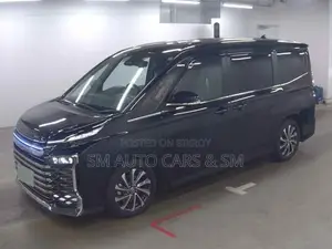 Toyota Voxy Non Hybrid SZ Black 2023