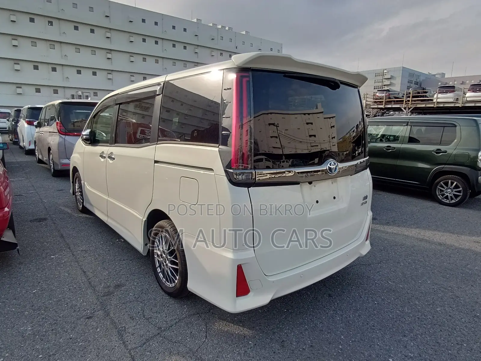 Toyota Noah Hybrid SIWXB Pearl 2021