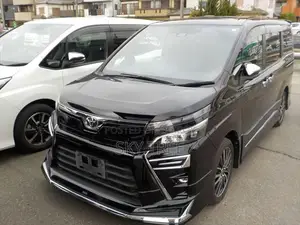 Toyota Voxy ZS Pack. 2020