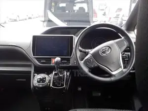 Toyota Voxy ZS Pack. 2020