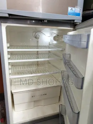 348 Litre Walton Refrigerator