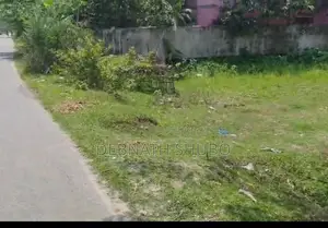 বরগুনা জেলা নতুন বাস স্ট্যান্ড সংলগ্ন হাইওয়ে মুখোমুখি 9.5 করা জমি