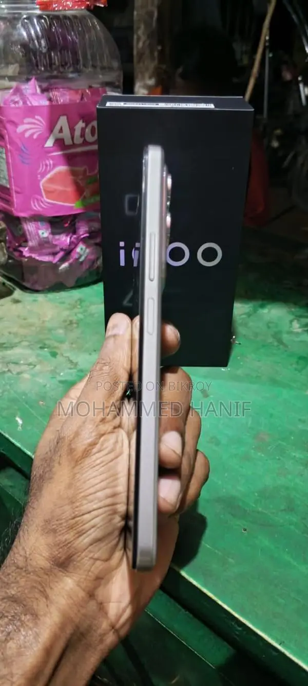 iQOO Z10x 8-128 (ব্যবহৃত)