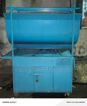 একটি ফুটকাট গাড়ি