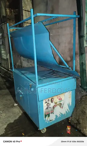 একটি ফুটকাট গাড়ি