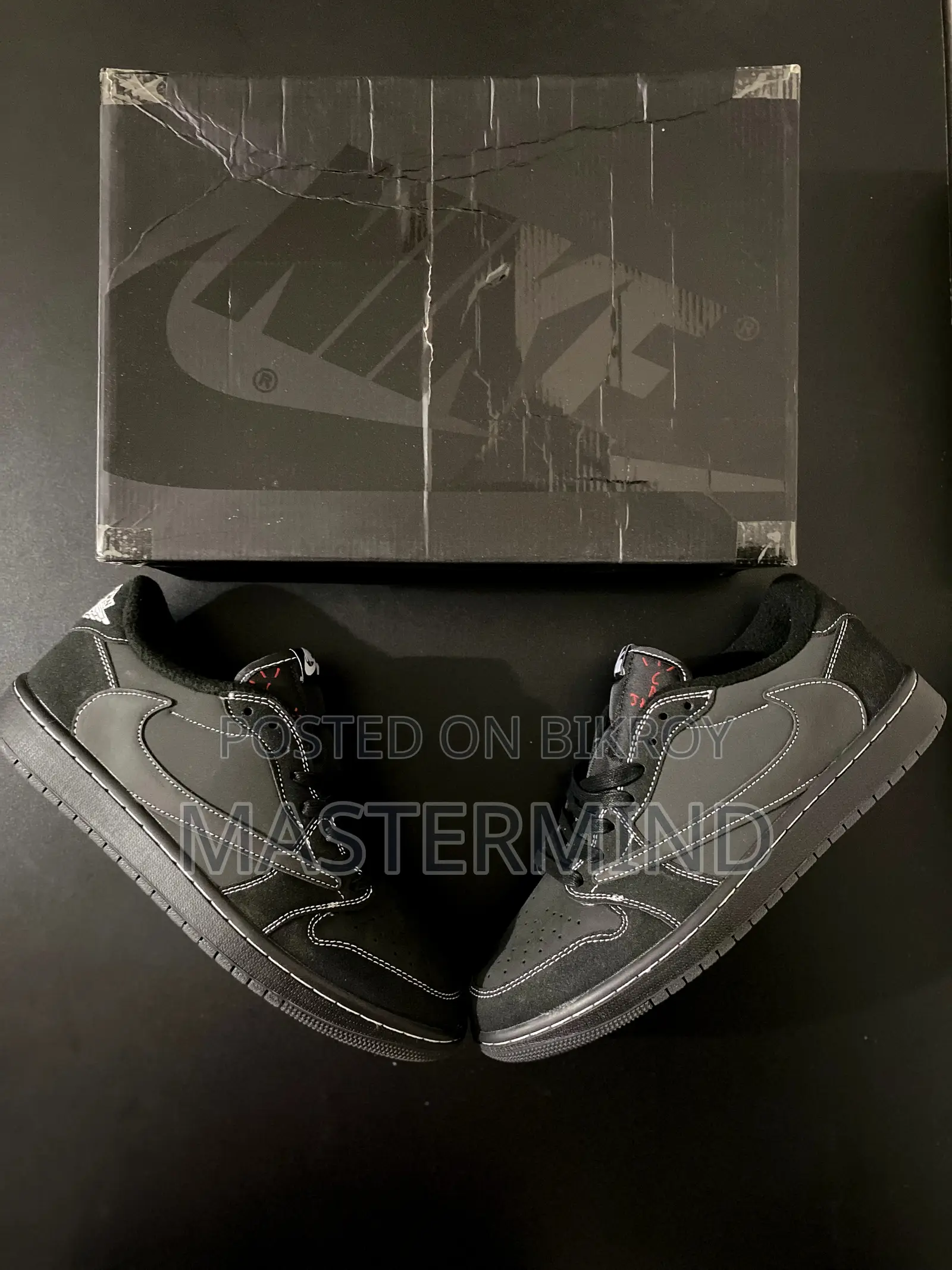 Travis Scott Black Phantom