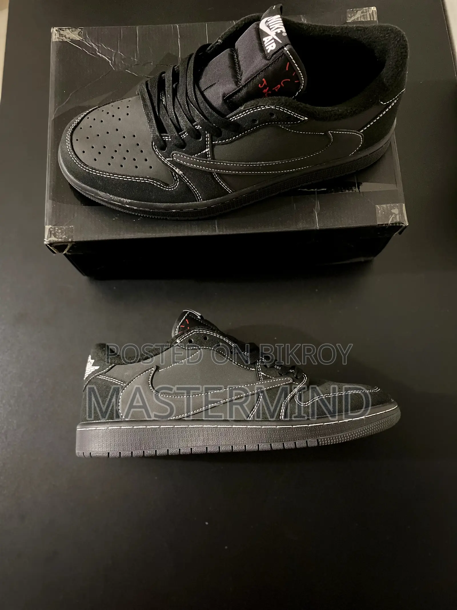Travis Scott Black Phantom