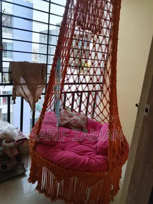 বড়দের এবং বাচ্চাদের দোলনা