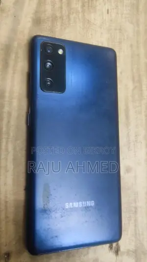 Samsung Galaxy S20 FE . (Used)