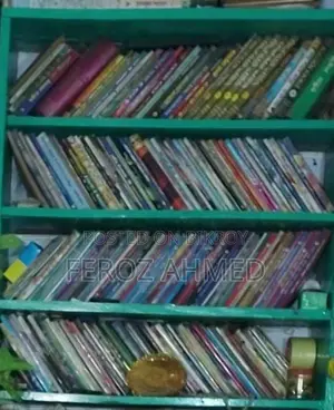 All books and guides for English Department Honors and Masters will be sold