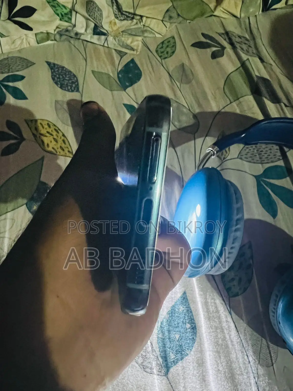 Samsung Galaxy S22 Plus . (Used)
