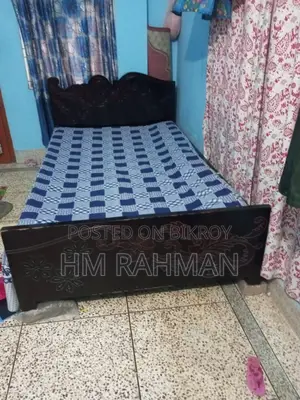 একটি খাট বিক্রি করা হবে